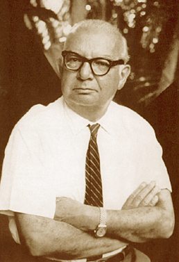 Carlos Raul Villanueva.jpg