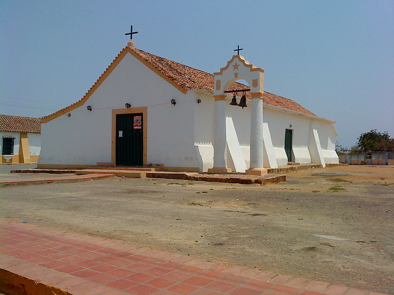Archivo:Iglesia de Jadacaquiva.JPG