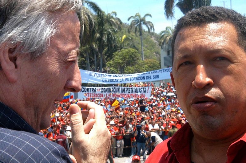 Archivo:Hugo Chavez julio 2004.jpg
