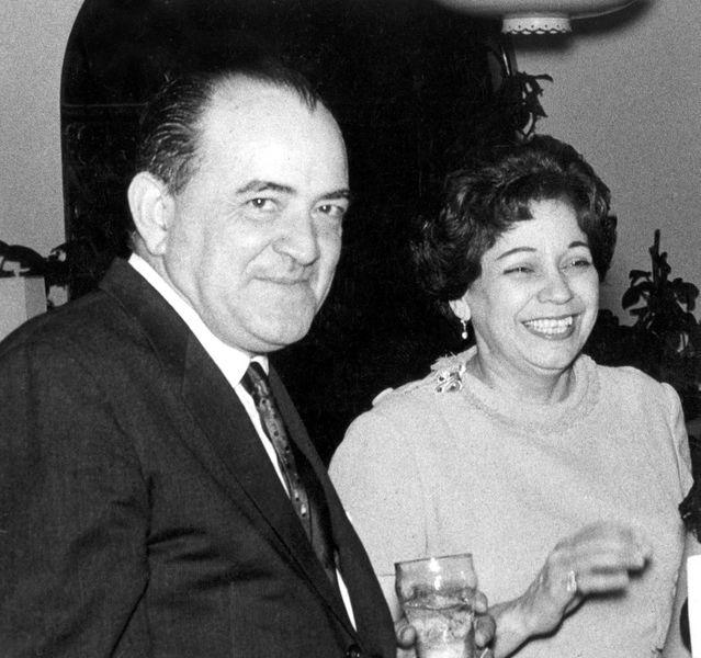 Archivo:Otero Silva Maria Teresa Castillo.jpg