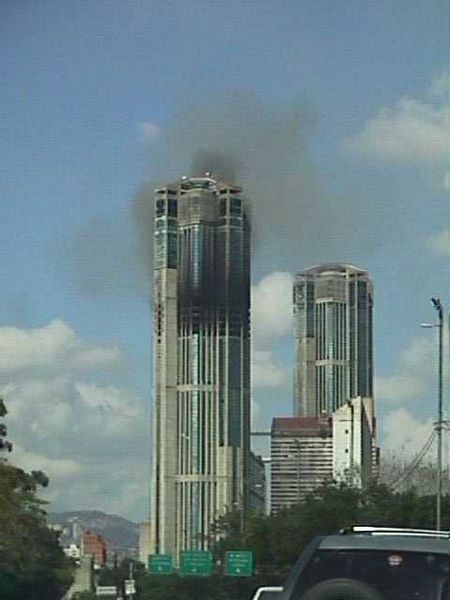 Archivo:Parque Central 2004 3.jpg