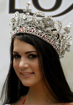 Monica Spear 5.jpg