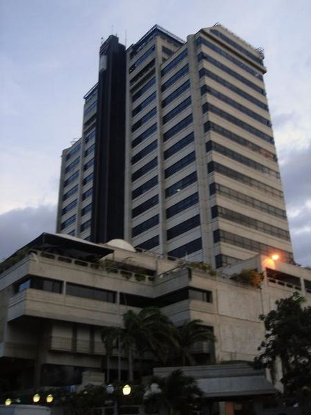 Archivo:Torre David en Barquisimeto 4.jpg