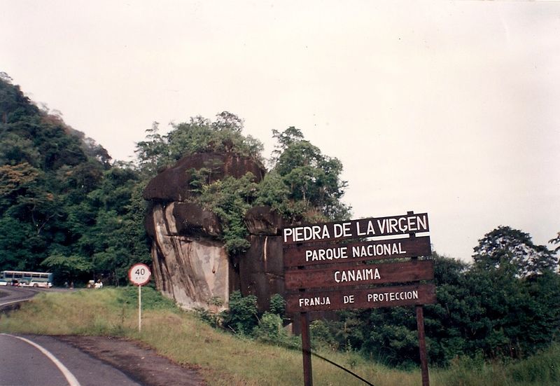 Archivo:Piedra de la Virgen 1.jpg