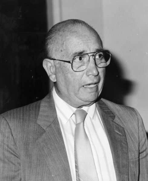 Archivo:Tulio Arends.jpg