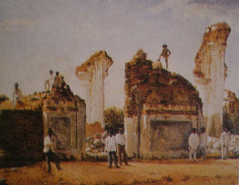 Archivo:Ruinas de Cua.jpg