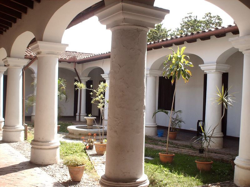 Archivo:Antiguo Convento de San Francisco de Barquisimeto 1.jpg
