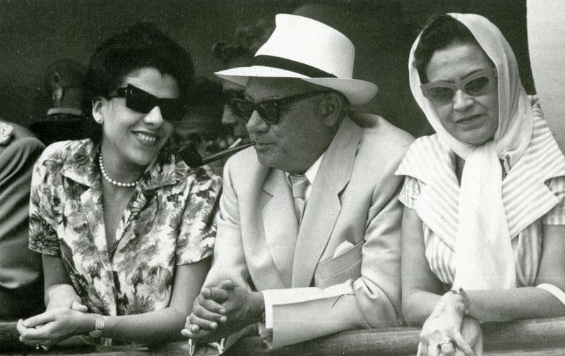Archivo:Romulo Betancourt y Virginia Betancourt.jpg