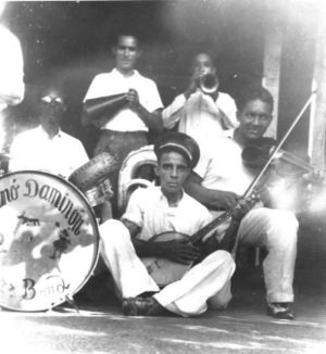 Billo Frometa adolescente con la orquesta de Damiron.jpg