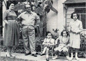 Marcos Perez JImenez y familia.jpg